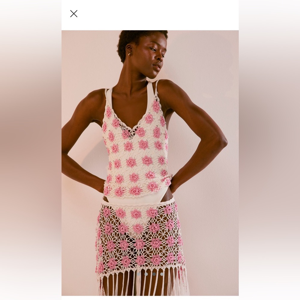 Bnwt Frankie’s Hendricks bikini crochet coverup Pink Sugar top and bottom